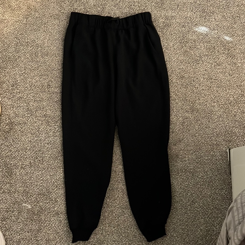 lulu lemon black joggers, size 6